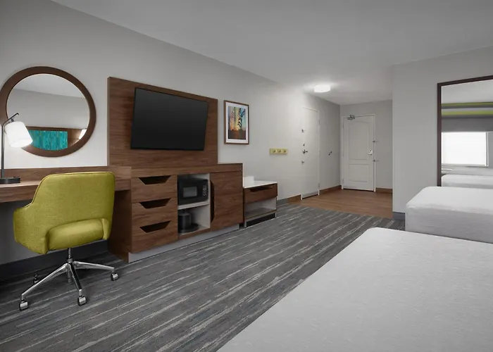 Hampton Hotel 3*
