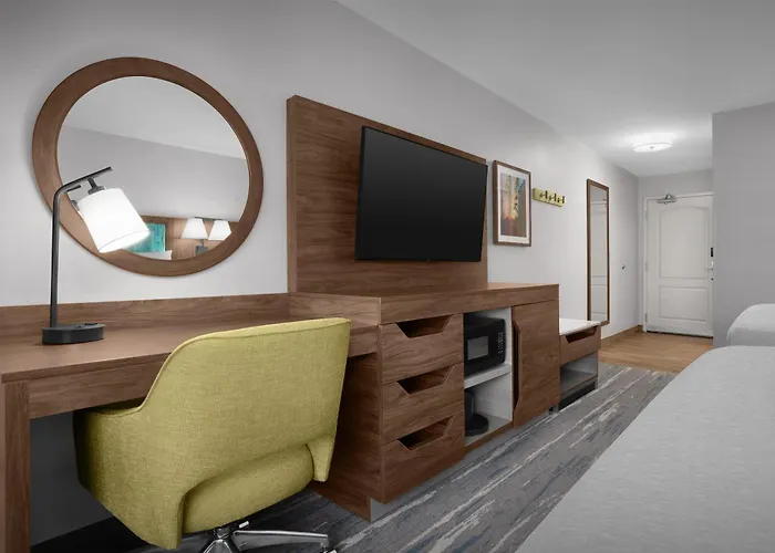 Hotel Hampton