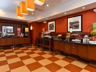Hotel Hampton